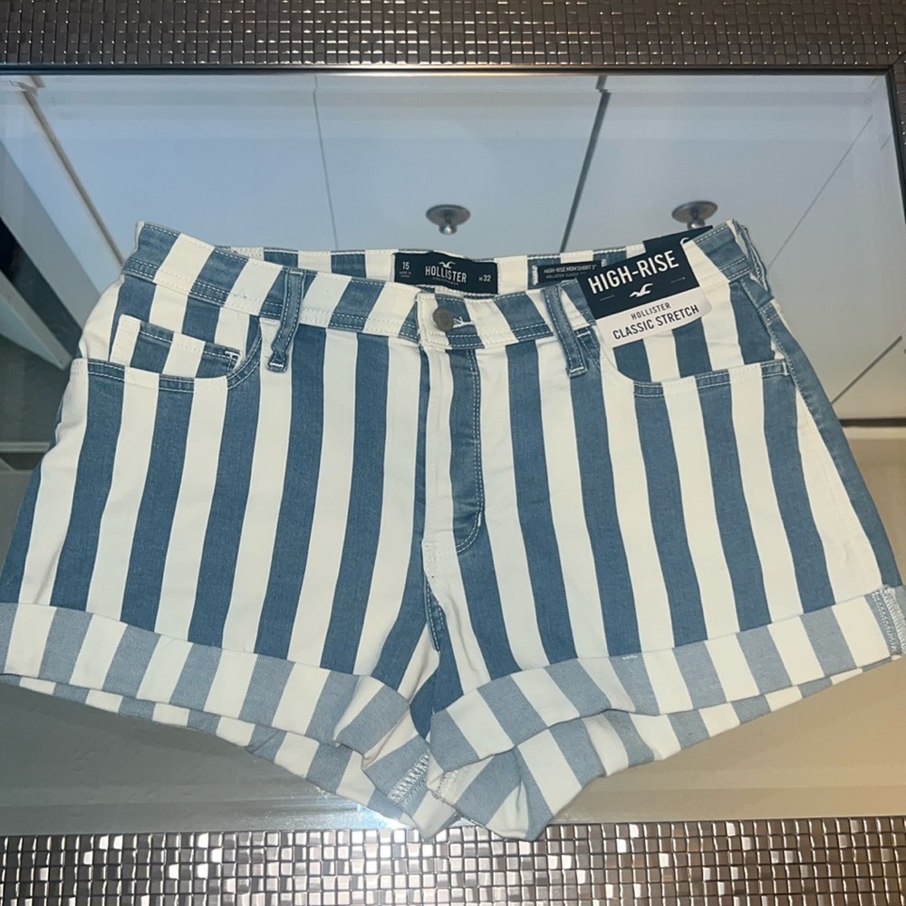 Womens Hollister High Rise Mom Short
